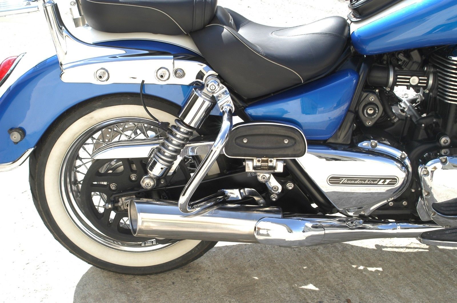 Triumph Thunderbird LT and Commander daveplattexhausts